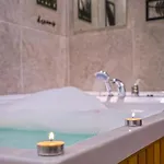 Uezuemlue 2 Bedroom Secluded With Private Pool Hot Tub *