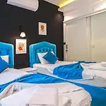 Вилла Uezuemlue 2 Bedroom Secluded With Private Pool Hot Tub