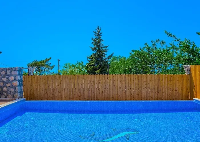 üzümlü 2 Bedroom Secluded With Private Pool Hot Tub Villa *