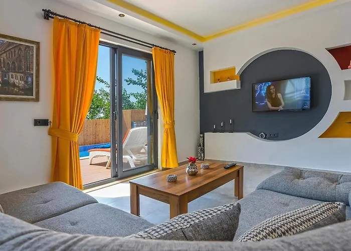 üzümlü 2 Bedroom Secluded With Private Pool Hot Tub Kalkan