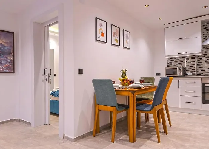 üzümlü 2 Bedroom Secluded With Private Pool Hot Tub * Kalkan