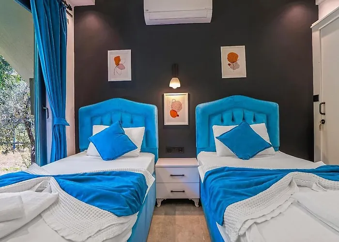 üzümlü 2 Bedroom Secluded With Private Pool Hot Tub Kalkan