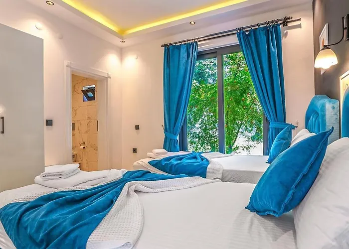 Villa üzümlü 2 Bedroom Secluded With Private Pool Hot Tub *