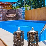 Uezuemlue 2 Bedroom Secluded With Private Pool Hot Tub * Kalkan