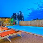 Uezuemlue 2 Bedroom Secluded With Private Pool Hot Tub Villa Kalkan