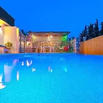Uezuemlue 2 Bedroom Secluded With Private Pool Hot Tub * Kalkan