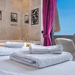 Uezuemlue 2 Bedroom Secluded With Private Pool Hot Tub *