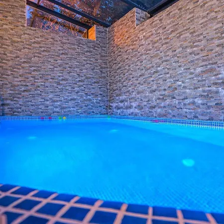 Uezuemlue 2 Bedroom Secluded With Private Pool Hot Tub * Kalkan