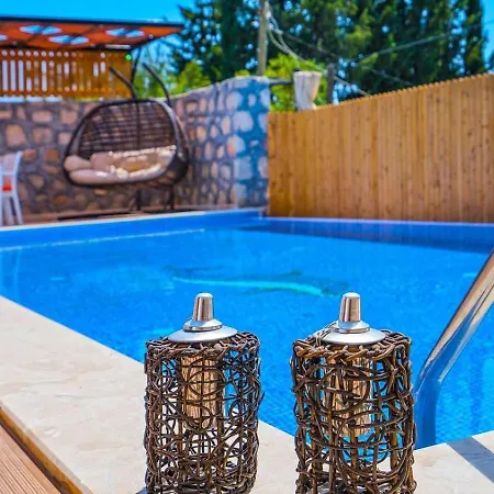 Uezuemlue 2 Bedroom Secluded With Private Pool Hot Tub * Kalkan