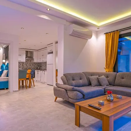 Uezuemlue 2 Bedroom Secluded With Private Pool Hot Tub Villa *