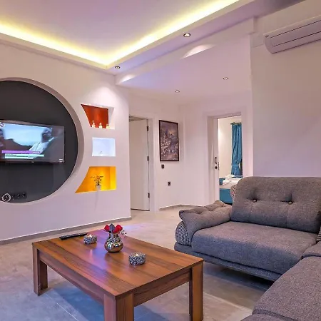Villa Uezuemlue 2 Bedroom Secluded With Private Pool Hot Tub *