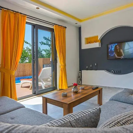 Uezuemlue 2 Bedroom Secluded With Private Pool Hot Tub Kalkan