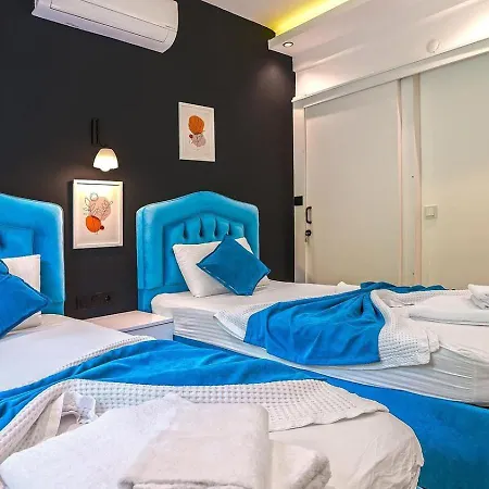 Villa Uezuemlue 2 Bedroom Secluded With Private Pool Hot Tub
