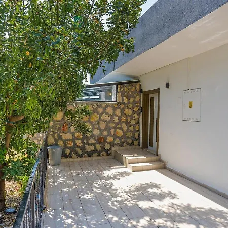 Villa Uezuemlue 2 Bedroom Secluded With Private Pool Hot Tub *