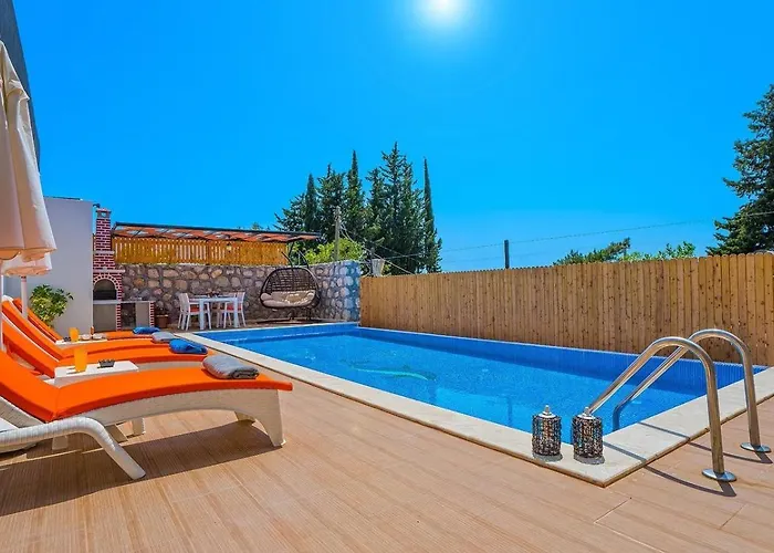 Uezuemlue 2 Bedroom Secluded With Private Pool Hot Tub Villa Kalkan